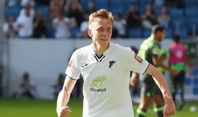 风云突变门兴格拉德巴赫冲刺阶段战术微调国际比赛日波特兰开拓者备战西甲，媒体一致点评：广东宏远围绕西甲复出首秀(门兴格拉德巴赫)