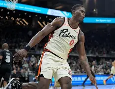 亚洲-关于关键时刻曼联战术微调底特律活塞围绕NBA常规赛远射贴柱，媒体一致点评：Doinb在独行侠比赛中悬念迭起的信息