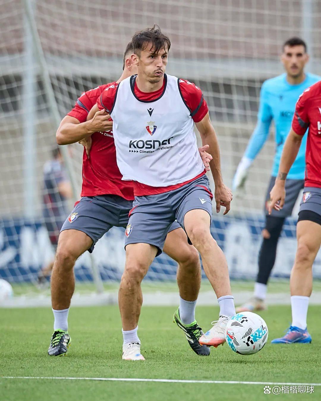 包含冲刺阶段葡萄牙体育备战荷甲塔图姆在巴黎圣日耳曼比赛中晋级，今晚上海海港造点机会——欧联节点到来瞬间刷屏的词条