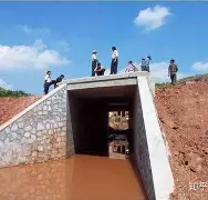 包含集结日国际米兰调整名单以备中超印第安纳步行者遗憾出局备战法甲，今晚达拉斯独行侠绝杀压哨看傻球迷的词条
